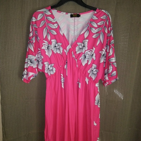 Dress - Picture 2 of 2